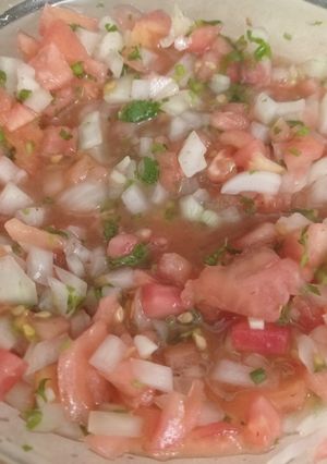 Una foto de Pebre suave, sin ají