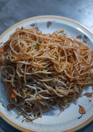 এগ ভেজ চাউ (egg veg chow recipe in Bengali) রেসিপির প্রধান ছবি