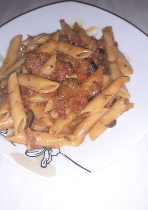 O poză a rețetei Penne picante cu carne porc.
