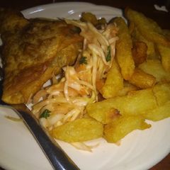 Chips served with samosa A picture of Chips served with samosa.
