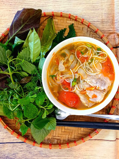Hình của món Bún sứa cấp tốc.