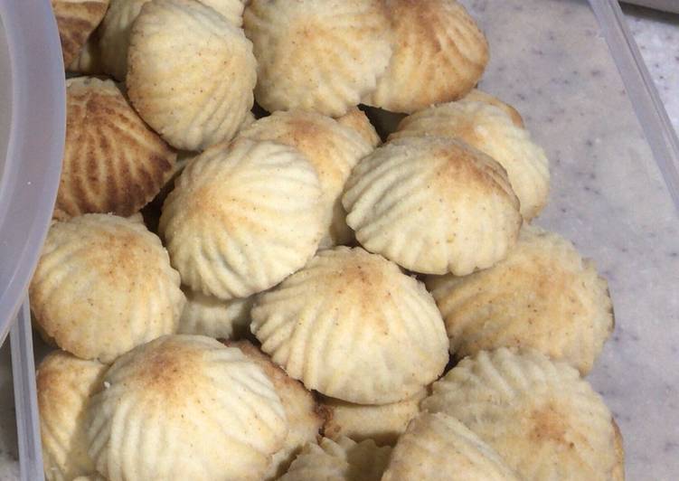 معمول (منال العالم)