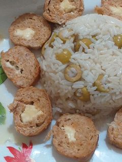 صورة لوصفة رولي دجاج 🍗بالارز و صلصة بيضاء