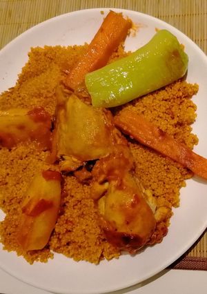 O poză a rețetei Couscous tunisian cu pui.
