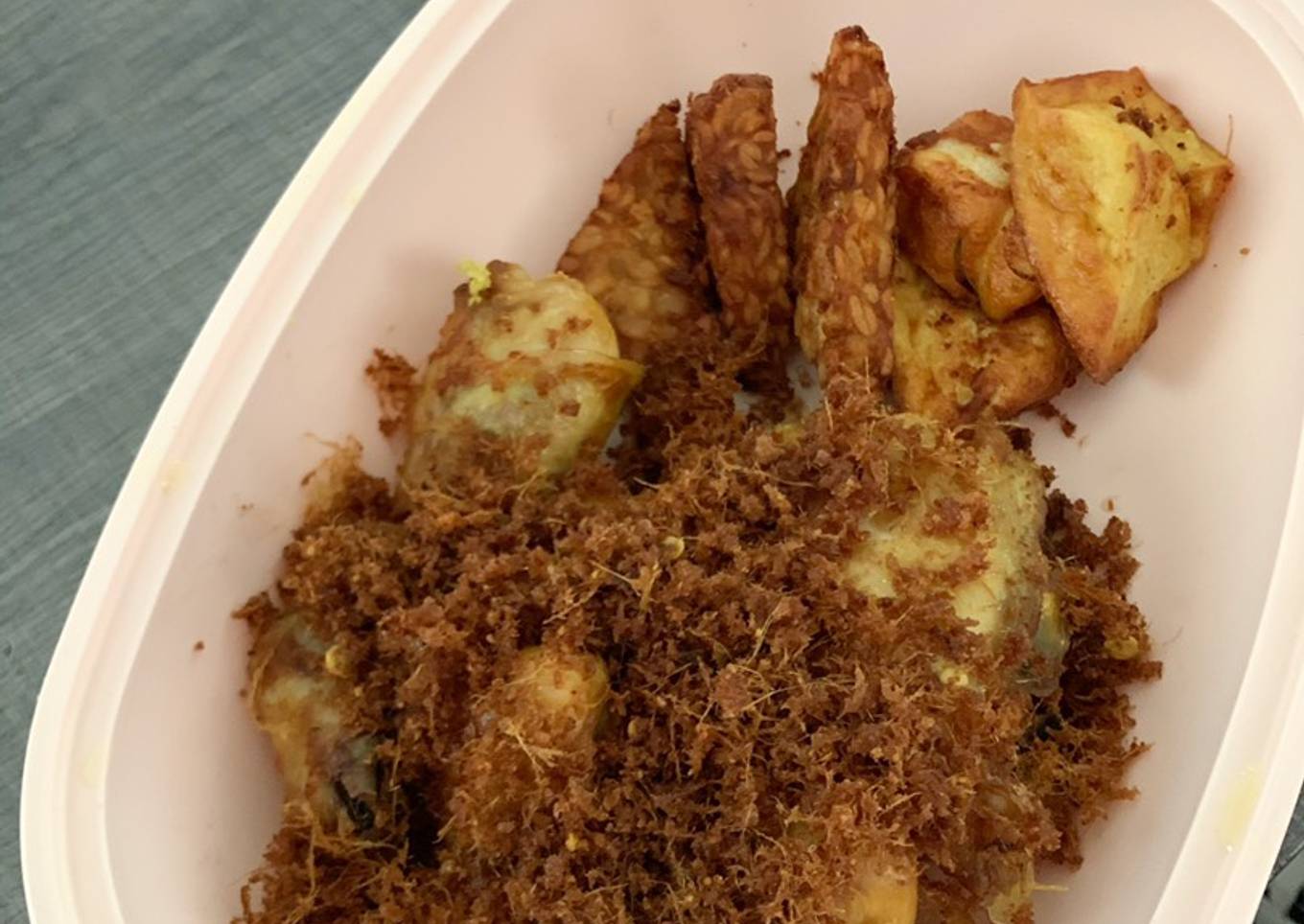 Ayam Goreng Kremes Lengkuas (plus Tahu Tempe Ungkep)