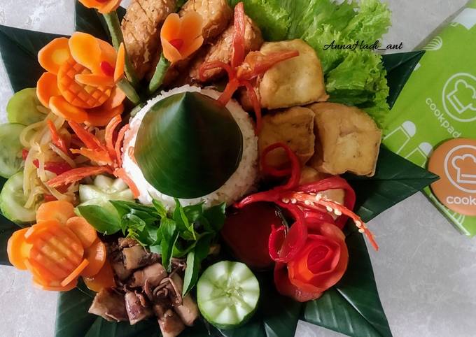 Cara membuat Tumini (Tumpeng Mini) Nasi Liwet Cara membuat Tumini (Tumpeng Mini) Nasi Liwet
