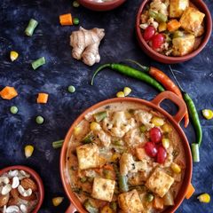 A picture of Navaratan Korma.