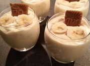 Une photo de mousse citron