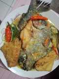 Ikan bumbu kuning