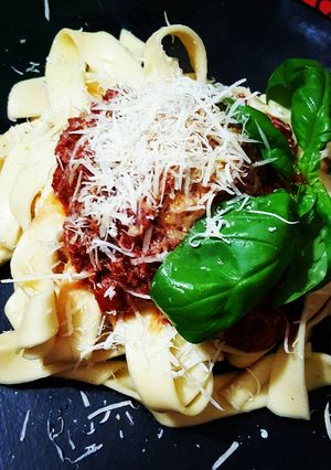 Una foto de Fideos con salsa rápida y económica
