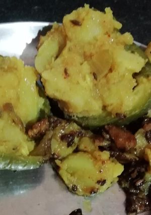A picture of Stuffed capsicum.