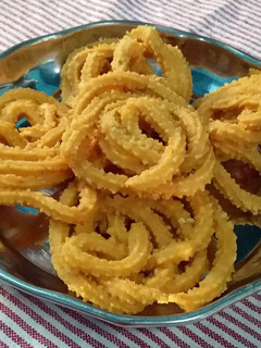 முள்ளு முறுக்கு செய்முறை முக்கிய புகைப்படம்