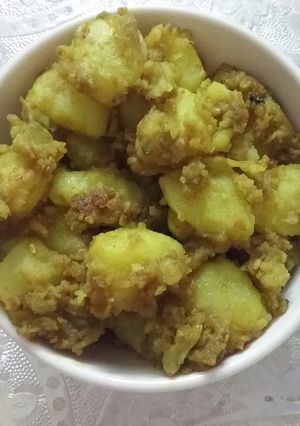 A picture of Til wale aloo.