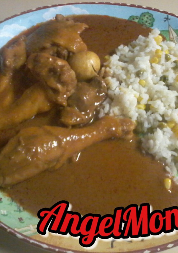 Una foto de 🐔Gallina en Mole🐔 (a mí manera😋)