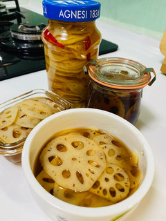 涼拌蓮藕（常備冰箱涼拌菜） 的食譜成品照片