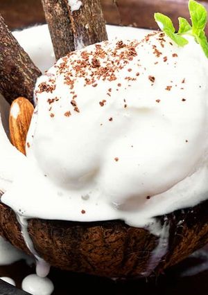 Una foto de Postre Helado de Coco