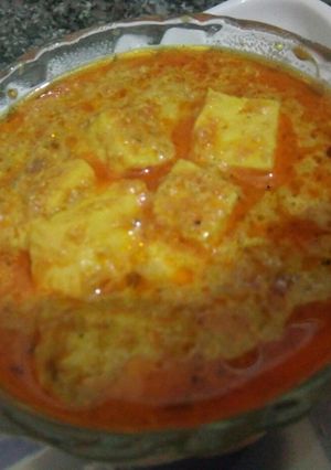 A picture of Shahi paneer.