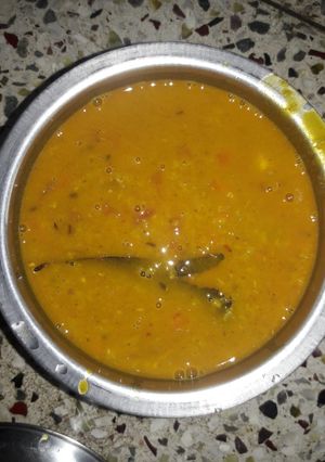 A picture of Moong daal with green peas.