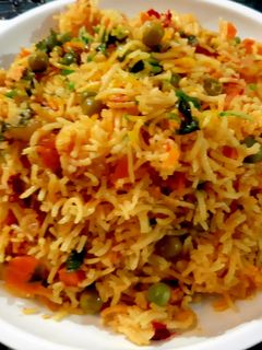 गोअन वेज पुलाव (Goan Veg pulao Recipe In Hindi) रेसिपी मुख्य फोटो