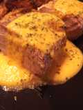Solomillo de Cerdo a Baja Temperatura con Salsa de Naranja, Puerro y Zanahoria con Patatas Gajo