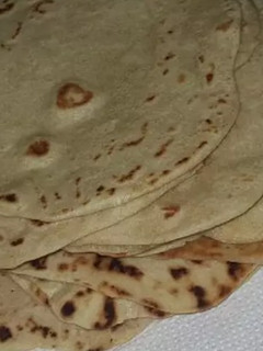 A picture of Flat Bread.