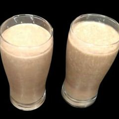 A picture of Dates chocolate shake.