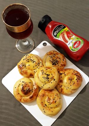 عکسی از دستور نان پوآچا سیب زمینی