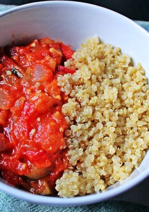 Una foto de Pisto con quinoa