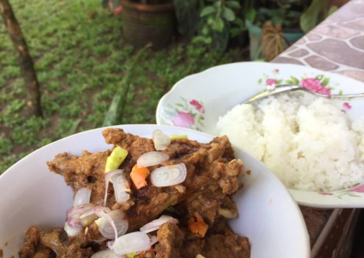 Balungan ayam bumbu kacang by Merita Dewi