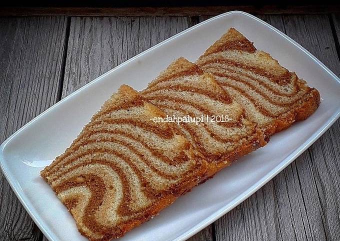 Zebra cake putih telur