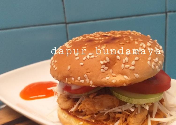 Burger Ayam Suwir bekal anak yang maknyuss