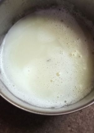 घर का बना देसी घी (ghar ka bana desi ghee recipe in Hindi) रेसिपी मुख्य फोटो