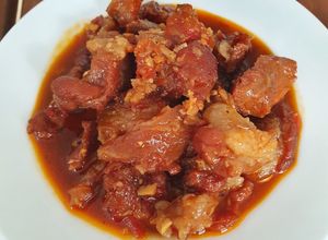 Hình của món Gân bò kho gừng.