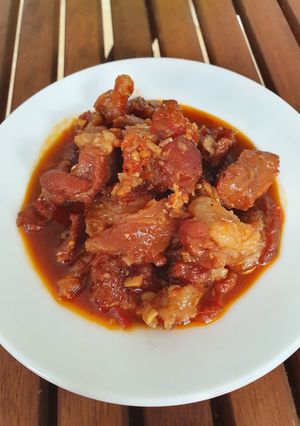 Hình của món Gân bò kho gừng.