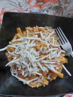 Foto di Pasta,cavolo,pomodori e guanciale (kcal a porzione 767)