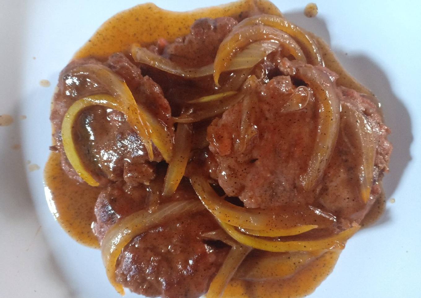 Ham with black pepper sauce