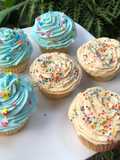 Muffins con decorado de buttercream