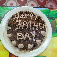 A picture of Fathers day cake.