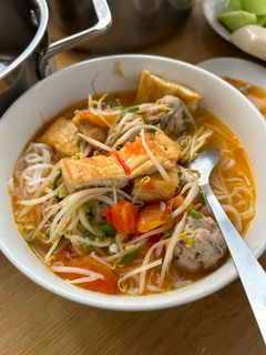 Hình của món Bún đậu mọc.
