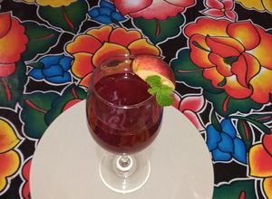 Una foto de Bebida de jamaica con mezcal