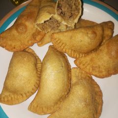 A picture of Semolina fried meatpie 👩‍🍳.