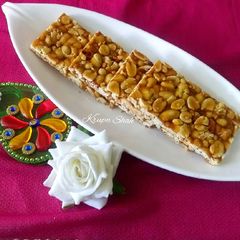 A picture of Peanut chikki.