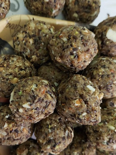 अलसी के लड्डू(Alsi ke laddu recipe in Hindi) रेसिपी मुख्य फोटो