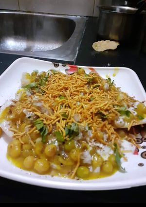मटरा चाट (matra chaat recipe in Hindi) रेसिपी मुख्य फोटो