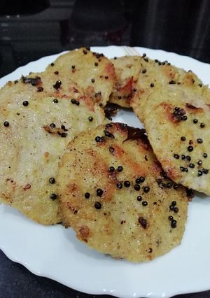 A picture of Masala Idli.