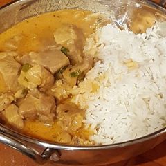 A picture of Butter Chicken.