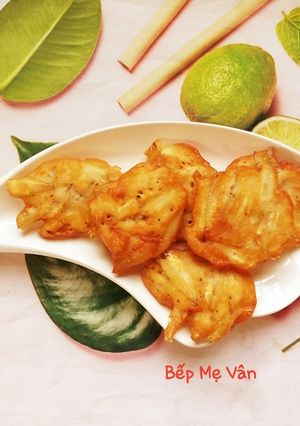 Hình của món Cá cơm tẩm bột chiên giòn.