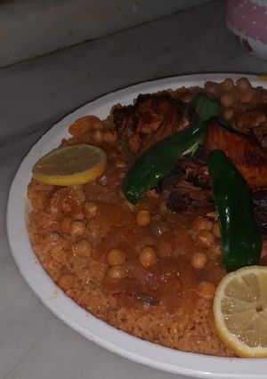 صورة لوصفة الرز الاحمر بالبصلة والحمص