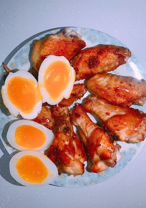 Hình của món Cánh gà + trứng.