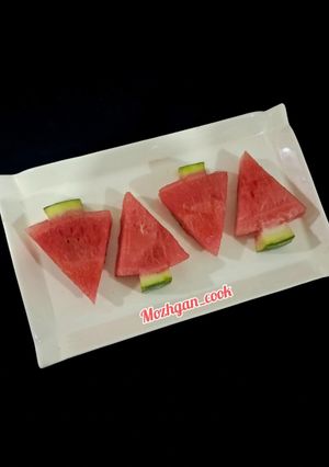 عکسی از دستور برش تزئینی هندوانه 🍉